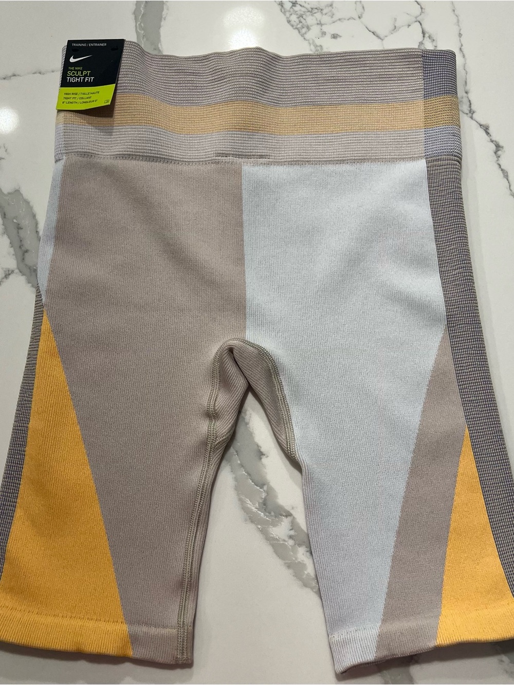 NIKE Women’s Color block Seamless Biker Shorts - Size M - Picture 6 of 9